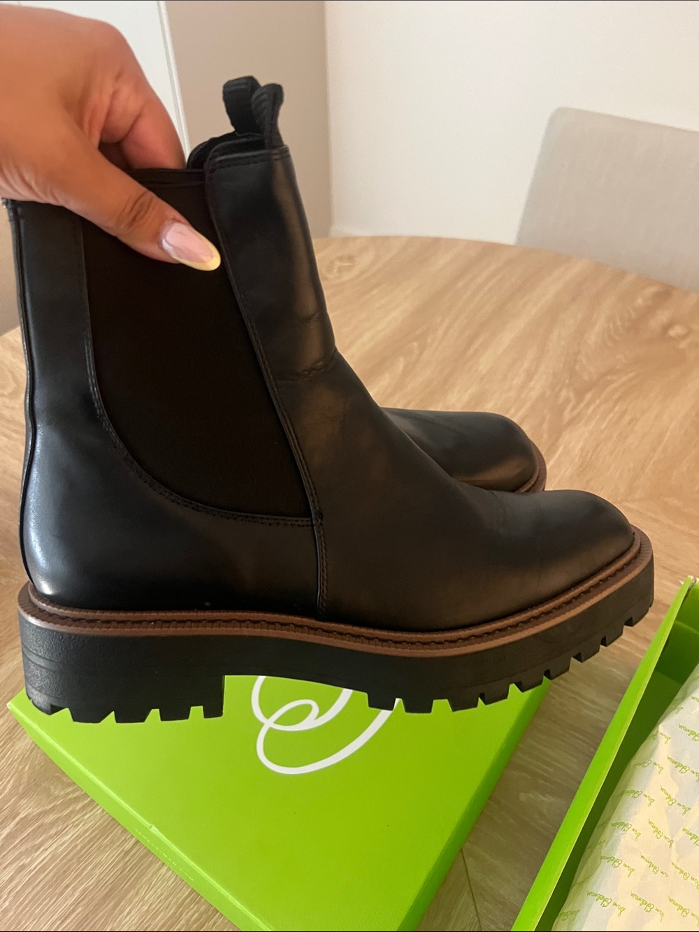 Sam Edelman Black Leather Chelsea Lug Sole Ankle Boots - Picture 5 of 5